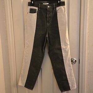 PacSun High Rise Straight Women's Jeans. Size 28. Colors Gray & White.